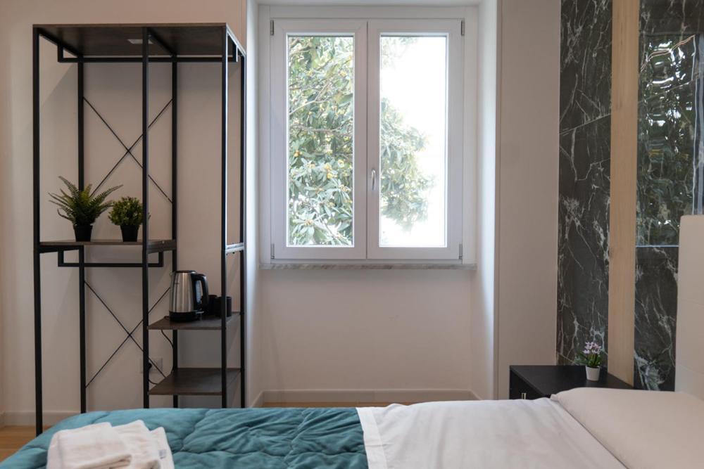 Relais San Demetrio - Modern & Central Rooms Salerno Ngoại thất bức ảnh